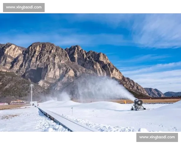 冰雪季倒计时！多地滑雪场造雪声起迎开板